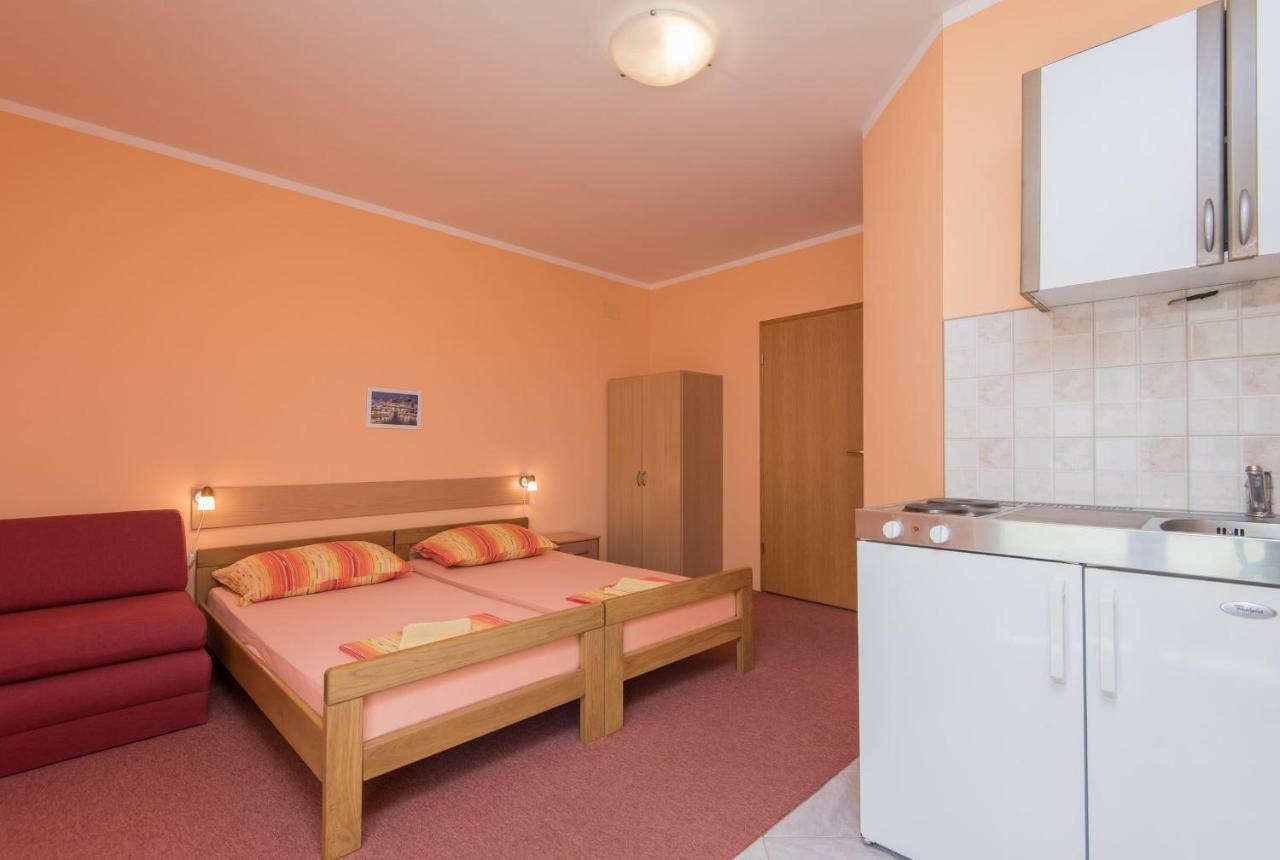 Apartmani Villa Lidija Orebić Eksteriør bilde